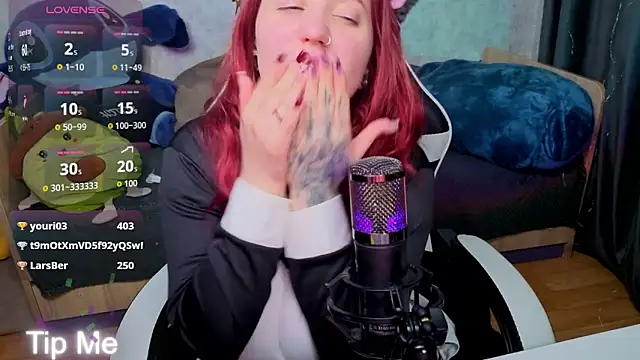 Mini_Lady1 webcam