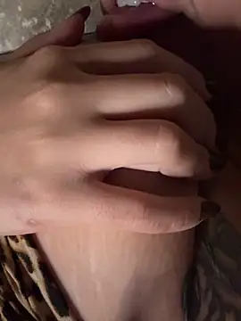 Chloe_Leaozinho webcam