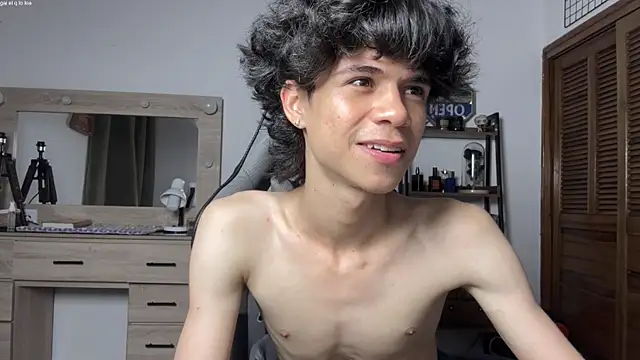 OopsAgain_ webcam