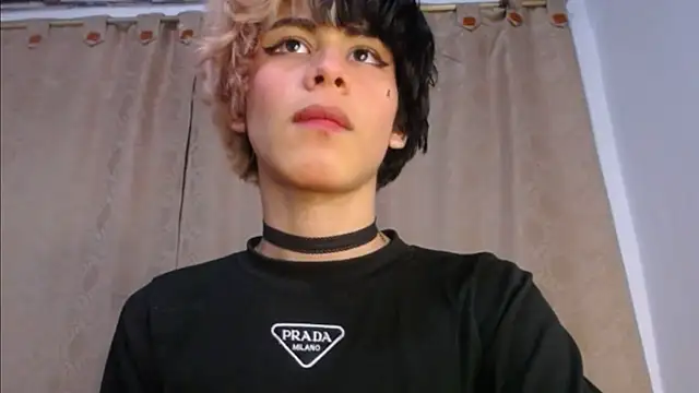 DaraSweet20 webcam