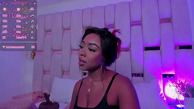 mia_schwarz webcam