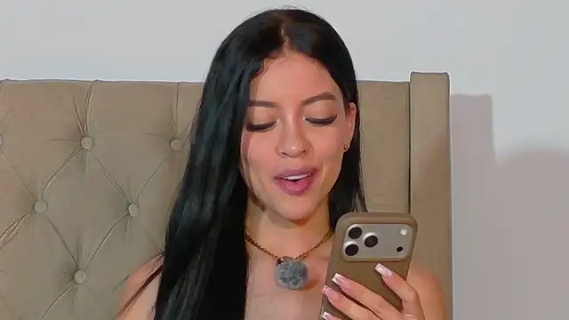 GeorginaHills webcam