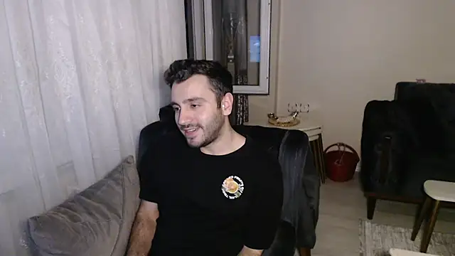 handsomeee04 webcam