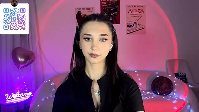 LinaMour webcam