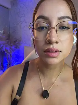 Yelena_Miller1 webcam