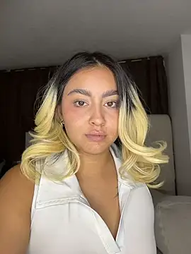 Elina_Hills webcam