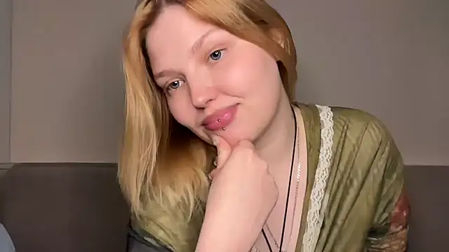 Ophelia_Ritz webcam