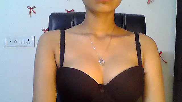 Hot_Deepansi02 webcam