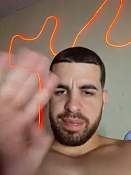 Cubanotatuado webcam