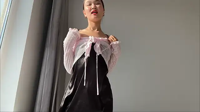 very_hot_japanese_girl webcam