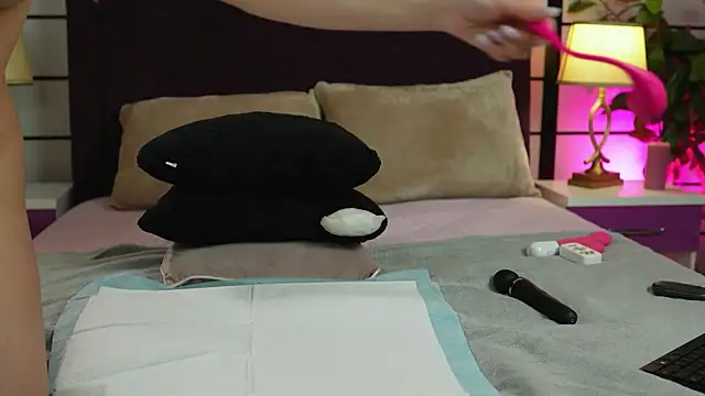 SuzzySweet18 webcam