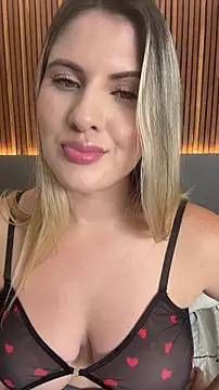 EmiilyAdams_ live cam