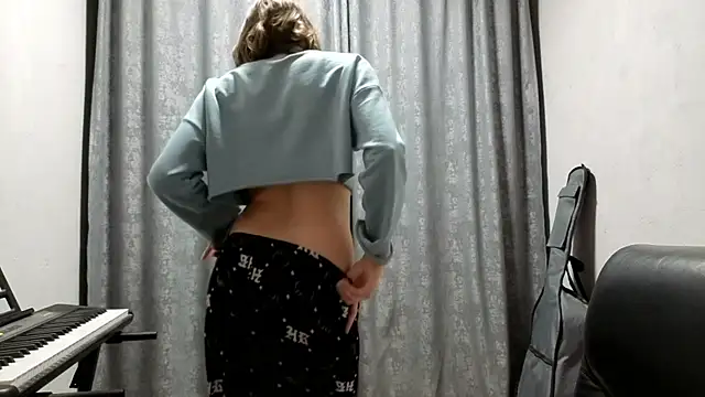 CutieAnny webcam