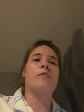 Poppylooloo webcam