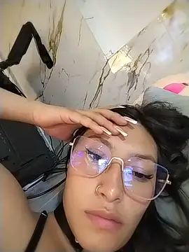 Queen_Jen webcam