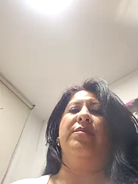 CurvyFireLatina webcam