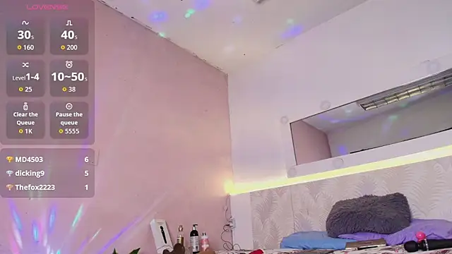 kristibennet webcam