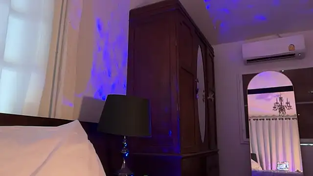 SirenaBelle webcam