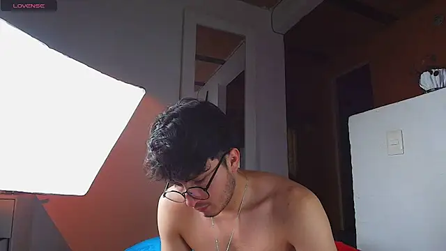 santyago_taylor webcam