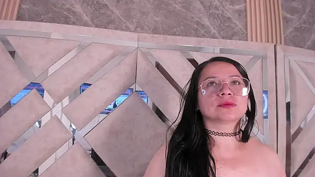 AlmaRose__ webcam