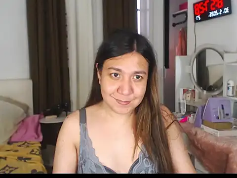 stellahugeX live cam