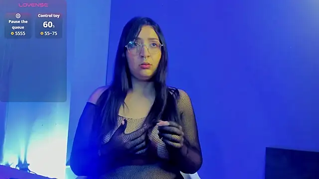 svetlana_3 - Svetlana_3's free webcam - UK Sex Cams