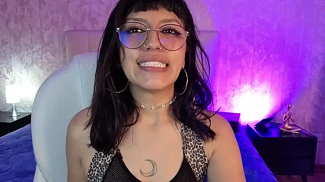 cute_hollywood - Cute_hollywood's free webcam - UK Sex Cams