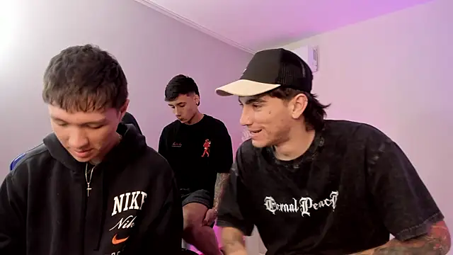 Handsomeboyss19 webcam
