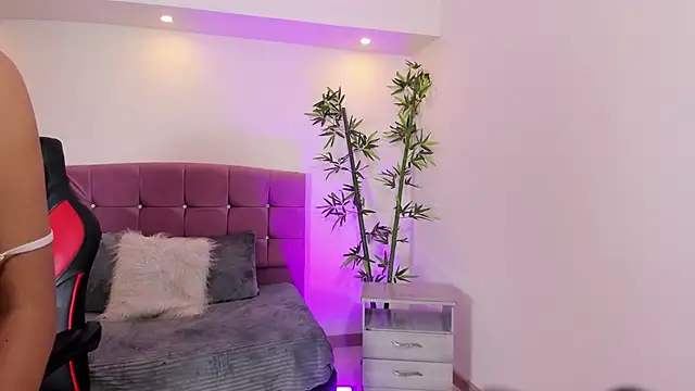 Hinaa_XXX webcam