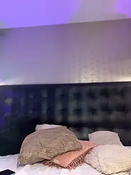 MiahWindsor webcam
