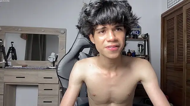 OopsAgain_ webcam