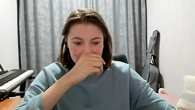 CutieAnny webcam
