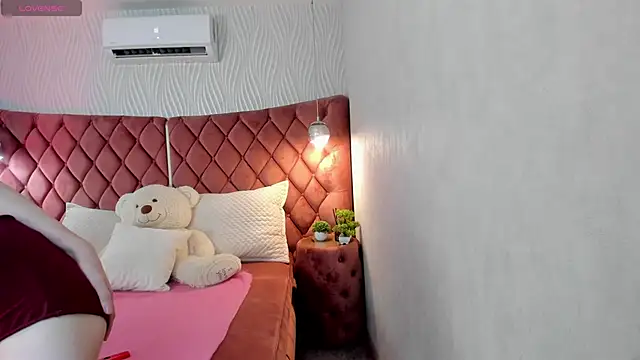 AliciaCore webcam