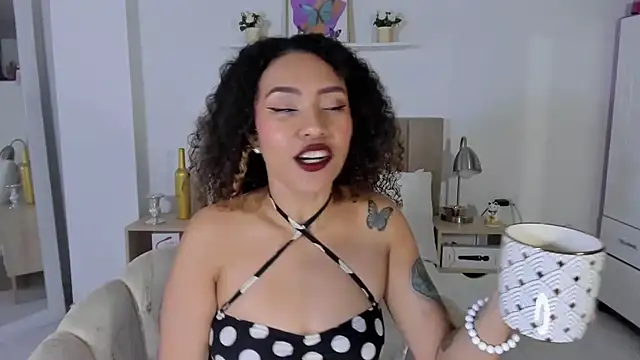 Zoe_Gruber webcam