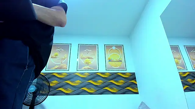 Leon_Hotx webcam
