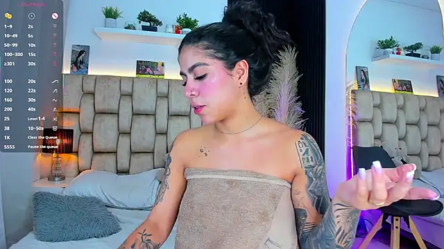 little_sophie18 live sex cam