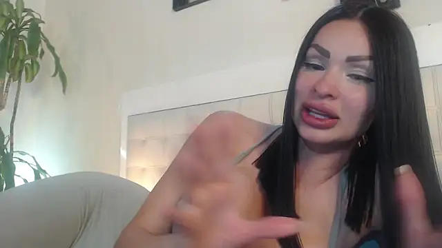_Pamela_doll webcam