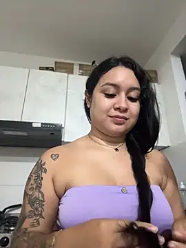 Pretty_Isadora webcam