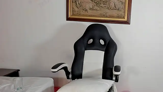 Wendy_Marchall webcam