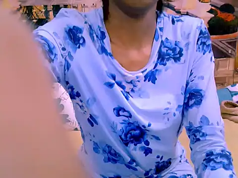 IndianRebel4u2Luv webcam