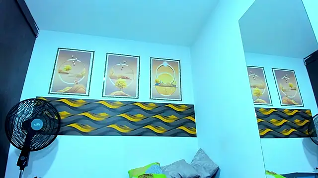 Leon_Hotx webcam