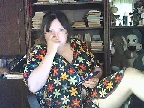 CarrieQPeach webcam