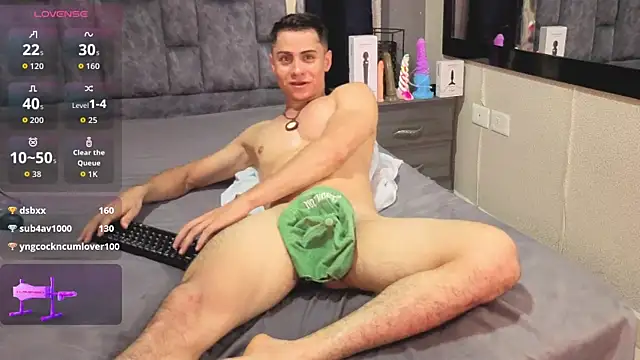 LeoMonnroe webcam