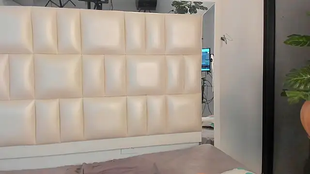 liorah_wolf webcam