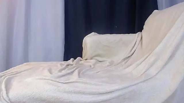 Astrid_Porno webcam