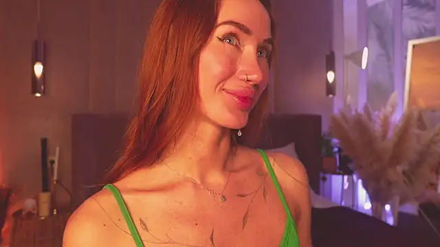 SerenaWest_ webcam