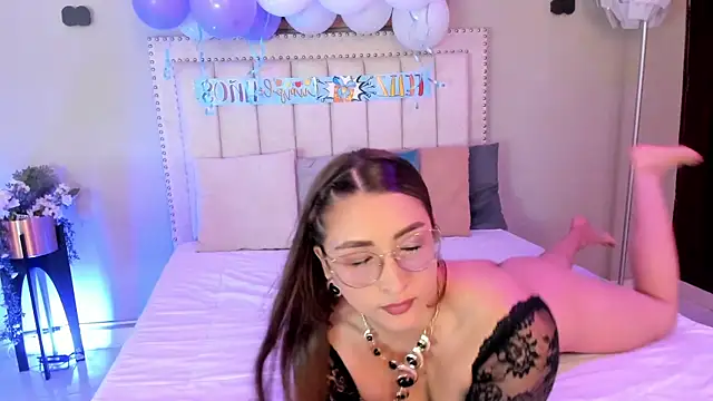 _LaraMom_ webcam