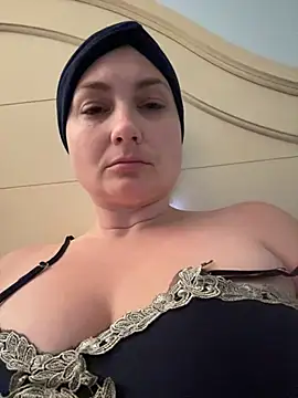 Emily33333 webcam