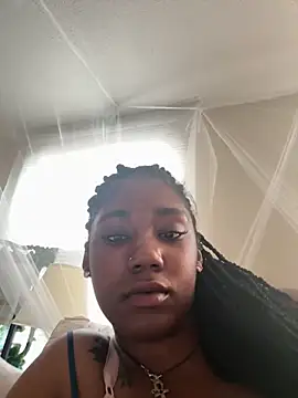 Ebonythroat777 webcam