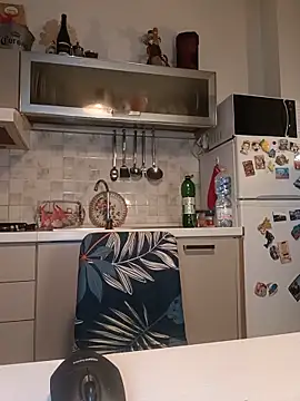 bear_skinny webcam